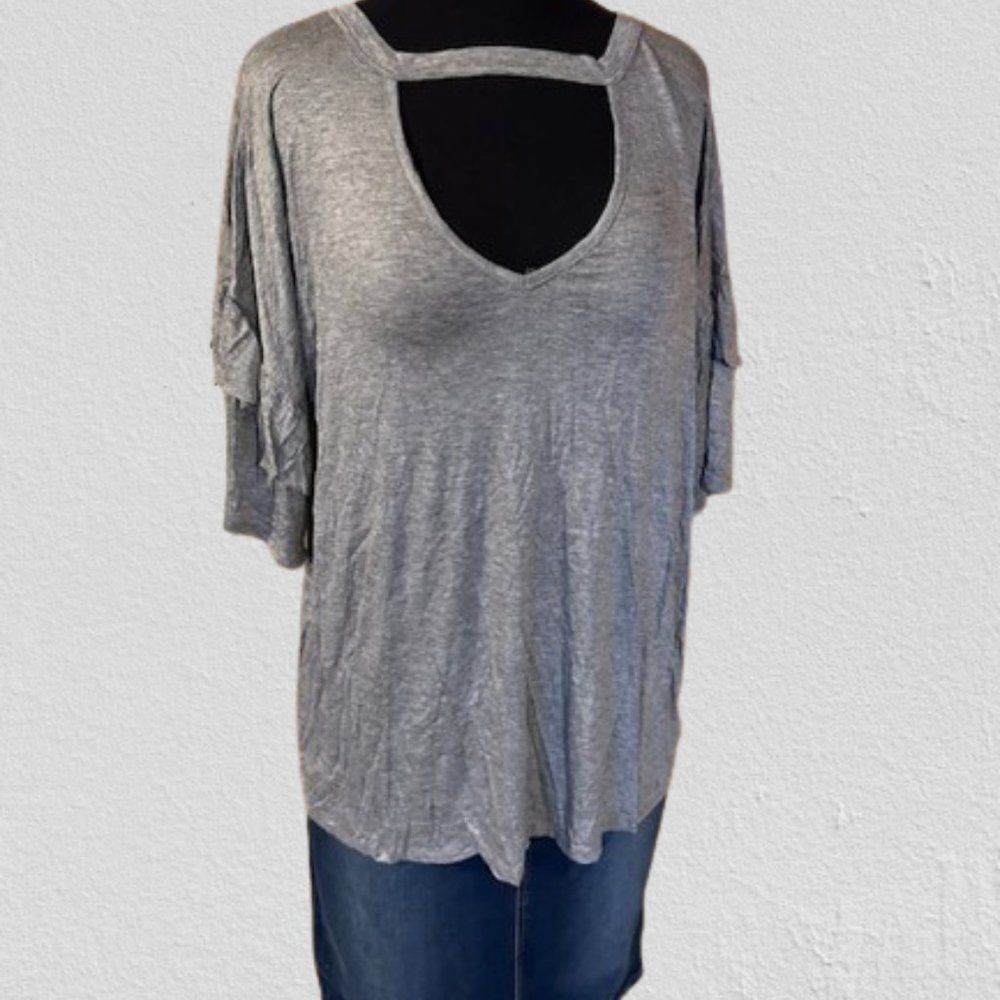 Hippie Chic Grey Choker V Neck T-shirt with Ruffle Sleeves  4242 1X NWT Boutique